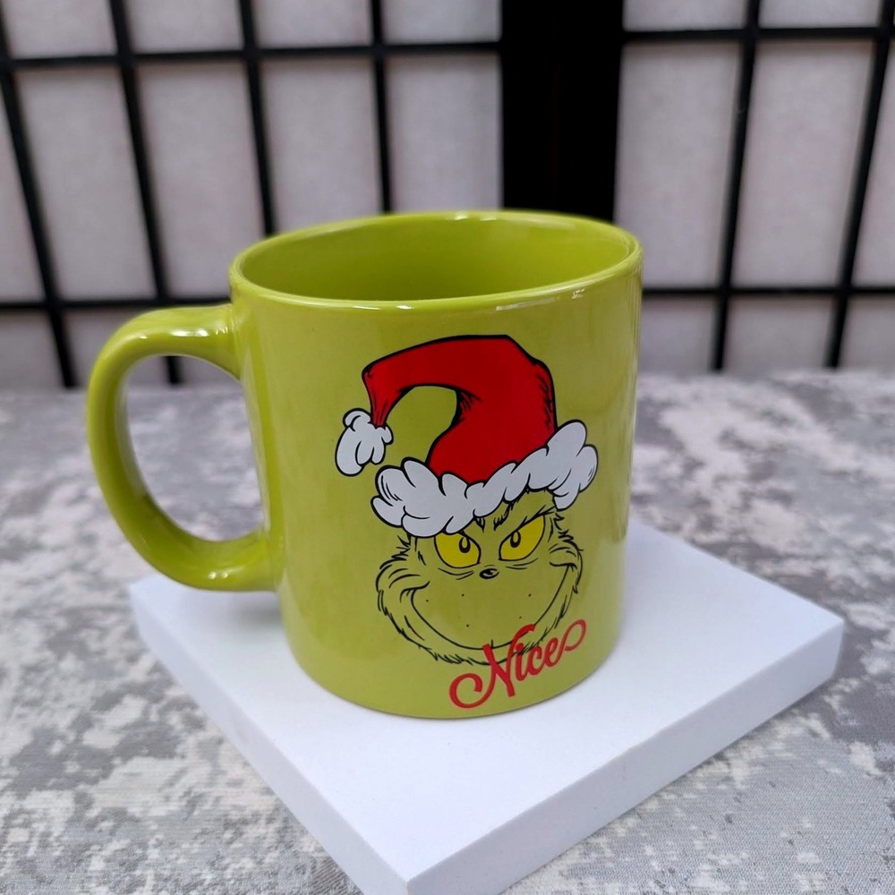 Bioworld Dr Seuss The Grinch Naughty or Nice 16oz Ceramic Coffee‎ Mug Green 2024
